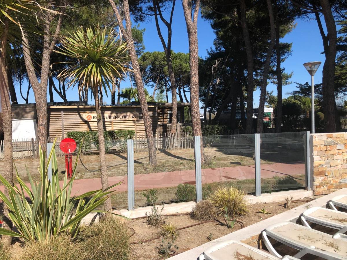 Camping Le Castellas Sete Bagian luar foto