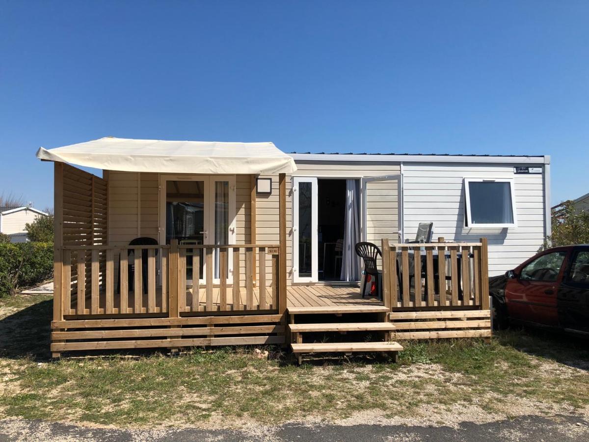 Camping Le Castellas Sete Bagian luar foto